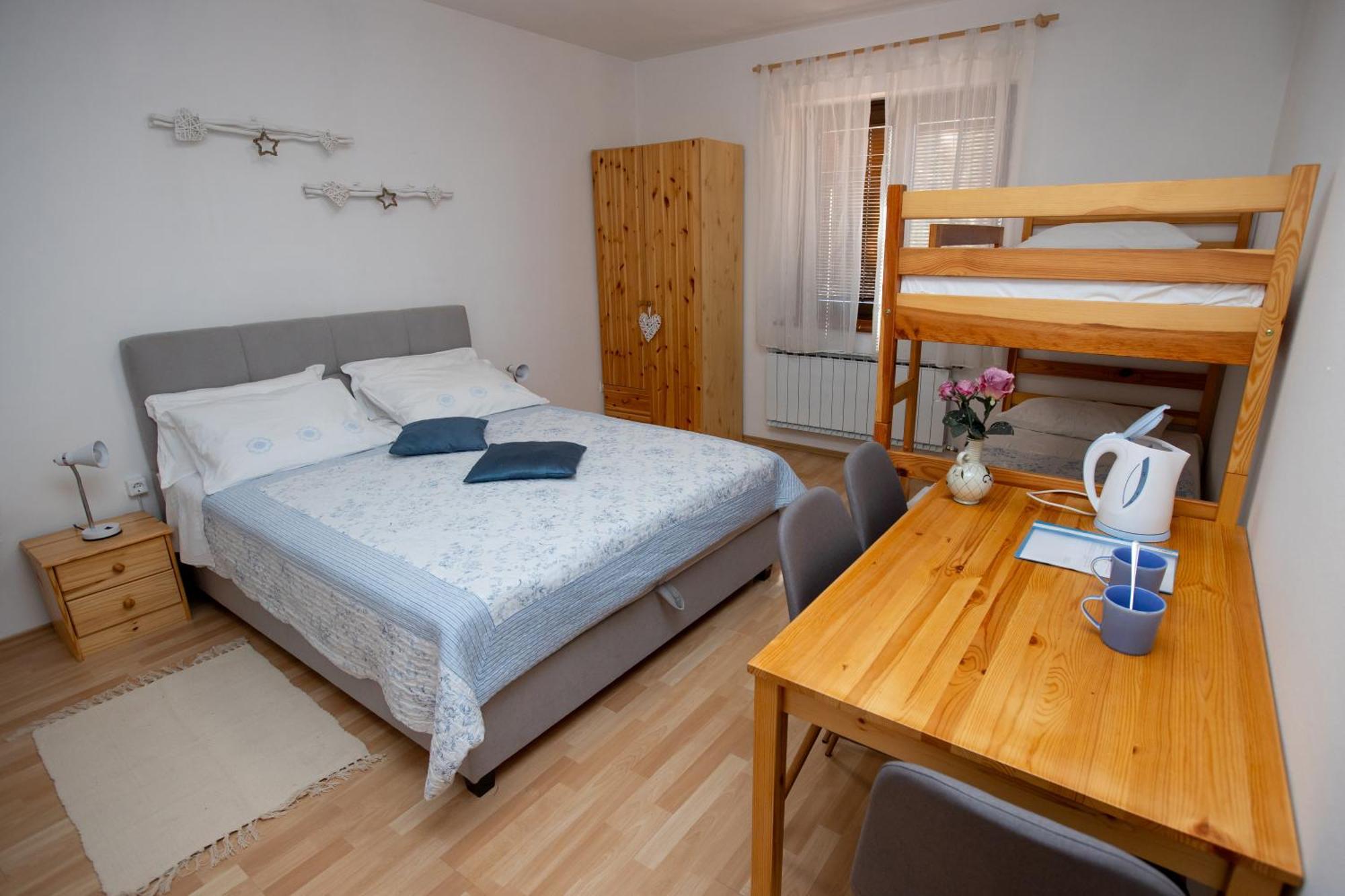 Guesthouse Sanabor Postojna Exteriér fotografie