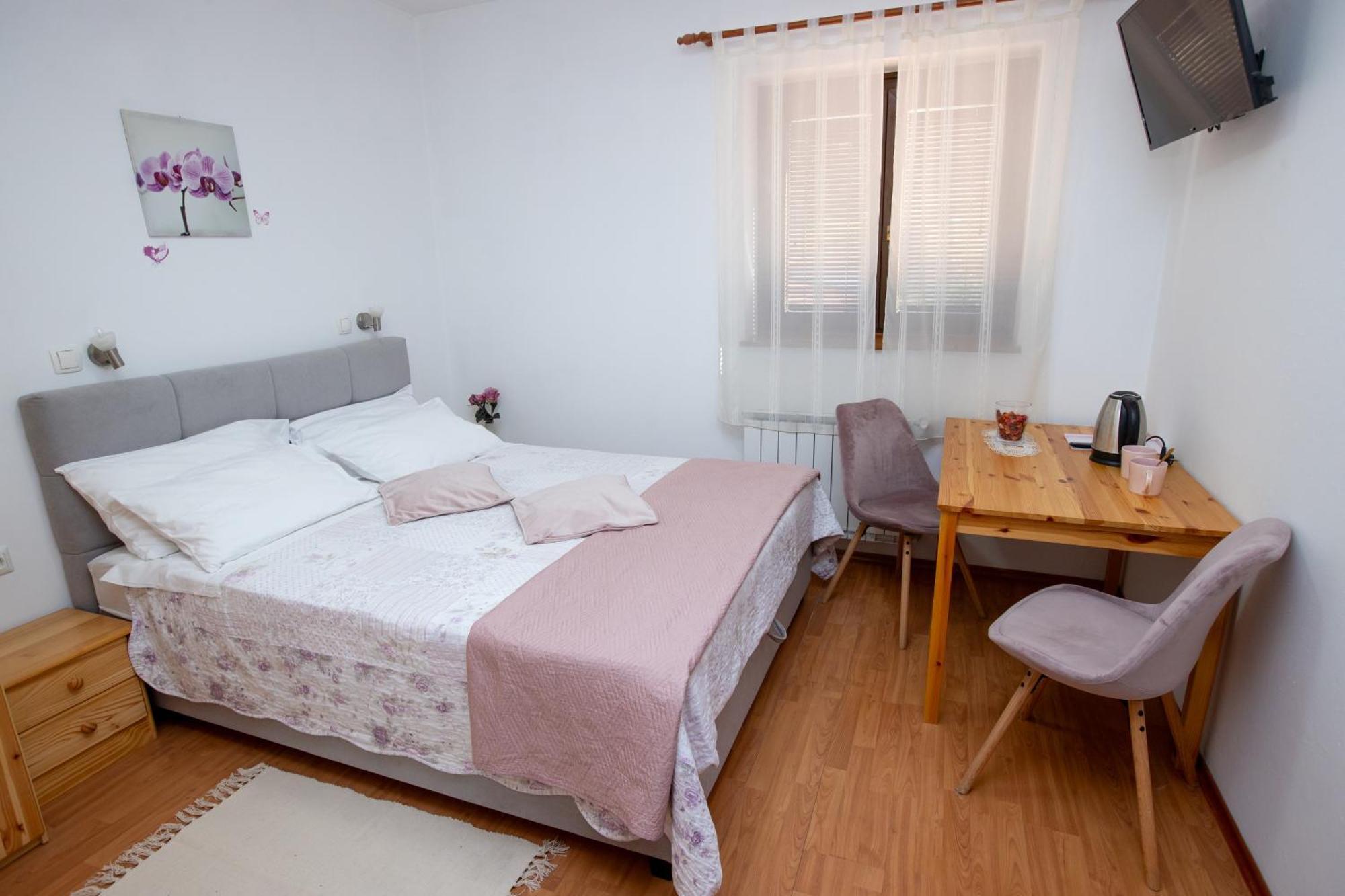 Guesthouse Sanabor Postojna Exteriér fotografie